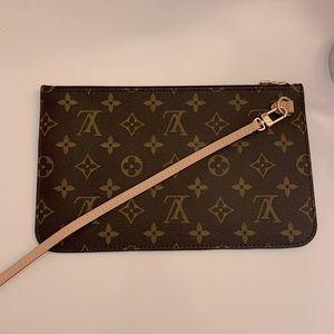 Louis Vuitton Pochette